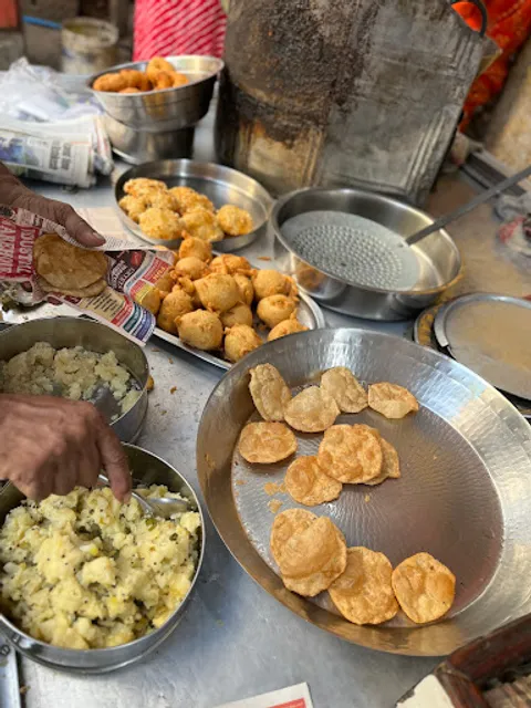 Vastav Vada Pav