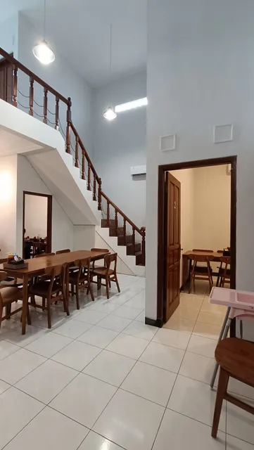 The Carpenters Steak & Pepper Rice Tembalang