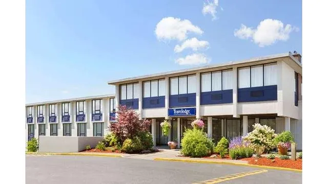 Travelodge by Wyndham Sydney