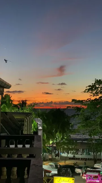 Big Boys' Bed & Burger - Patong Beach