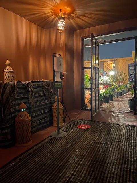 Hamra Restaurant & Sheesha Lounge