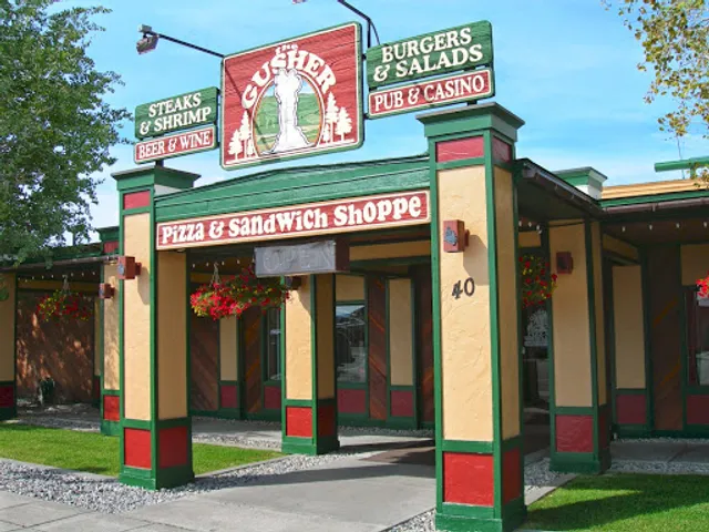 Gusher Pizza & Sandwich Shoppe