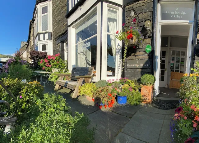 2 Cambridge Villas
