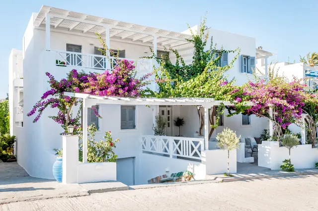 Milos Bay Suites