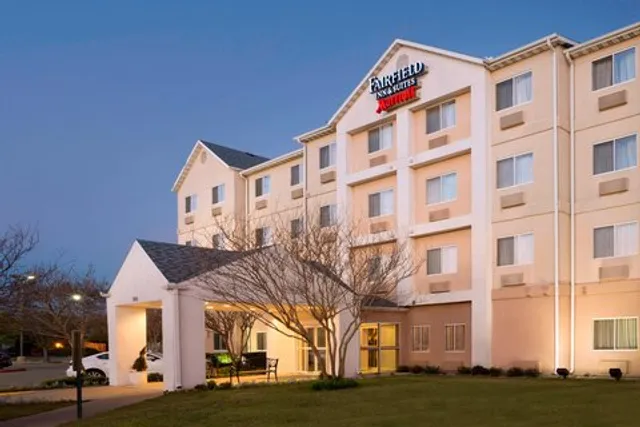 Fairfield by Marriott Inn & Suites Fort Worth University Drive