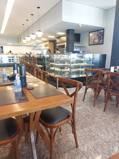 Panificadora e Confeitaria Campos