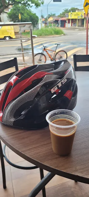 PANIFICADO E CONFEITARIA PÃO QUENTE