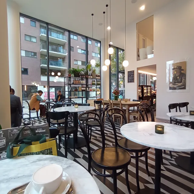 Komfort coffee & wine