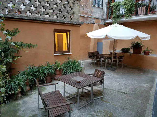 Santonofrio Apartments