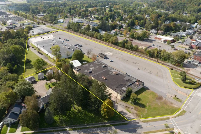 Sidney Plaza Shopping Mall