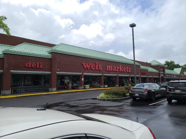 Huntingdon Valley Marketplace