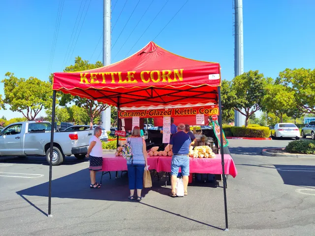 Placergrown Farmers' Market, Fountains at Roseville