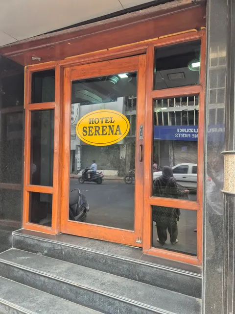 Hotel Serena