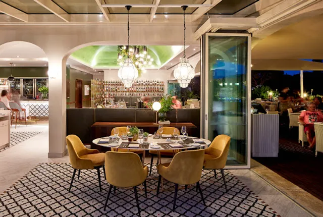 Saudade Restaurante & Bar