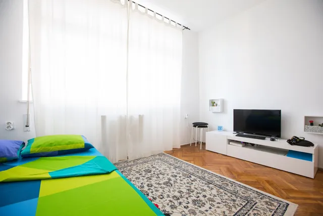 eazZynight 2 apartment