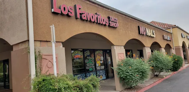 Los Favoritos Taco Shop