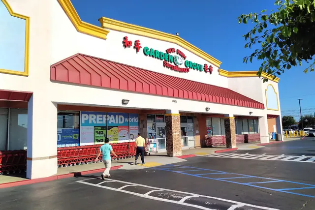 Hoa Binh Garden Grove Supermarket