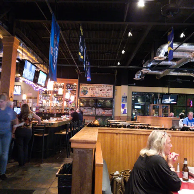 AJ Gator's Sports Bar & Grill