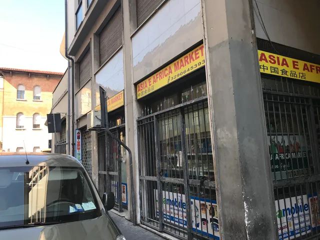 Asia e Africa Market