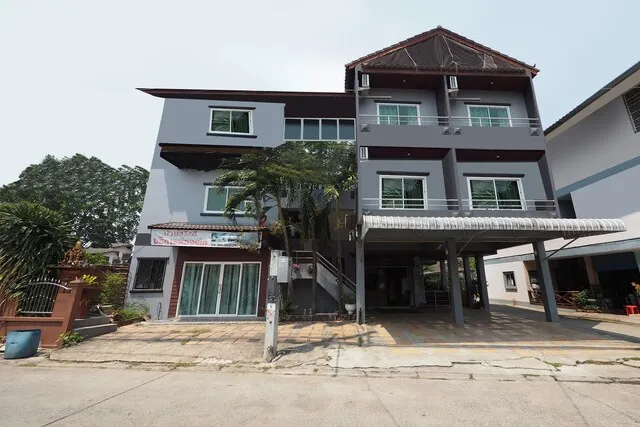 OYO 901 Bannsawasdee