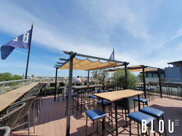 BLOU Rooftopbar