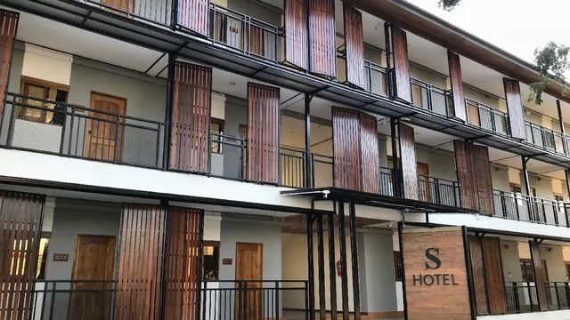 S HOTEL, Lamphun Town, Thailand