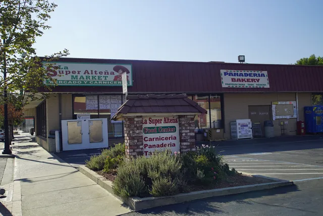 La Super Altena Market