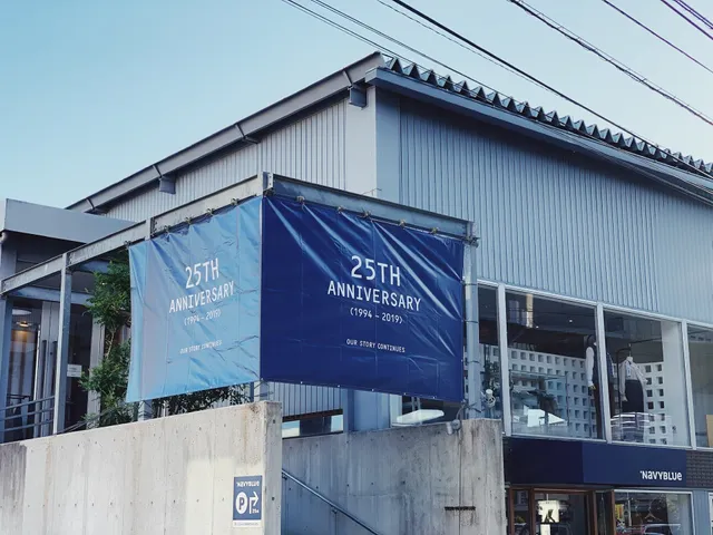 Navyblue（ネイビーブルー）