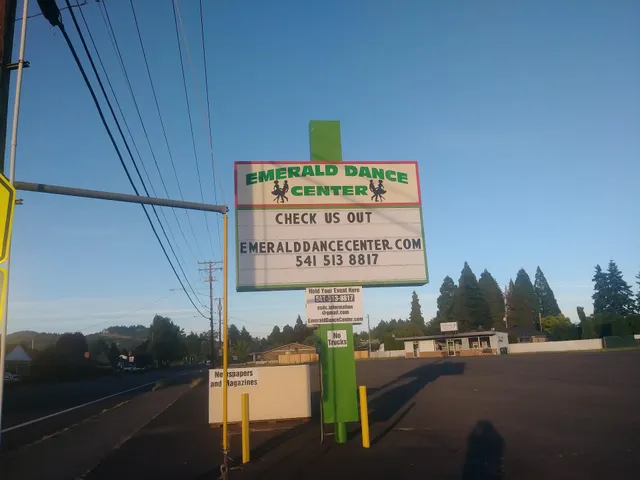 Emerald Square Dance Center