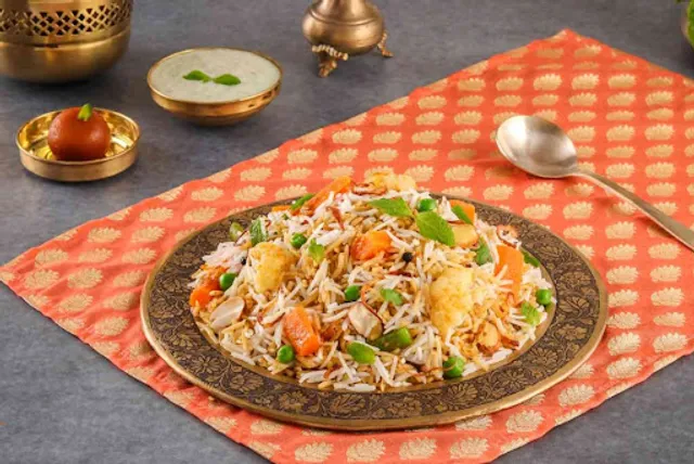 Behrouz Biryani Grant Road FC