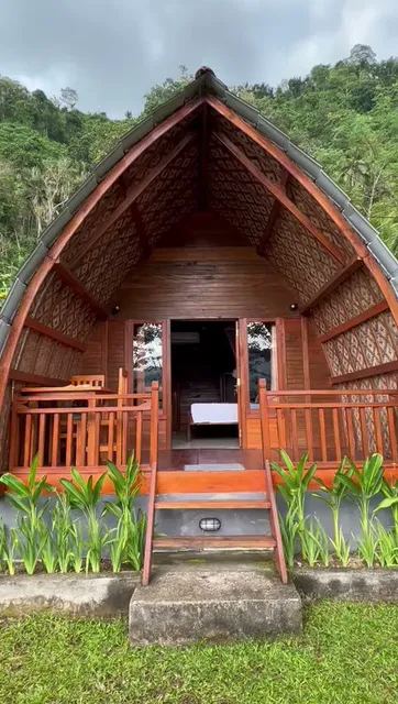 VILLA LUMBUNG AYU SARI