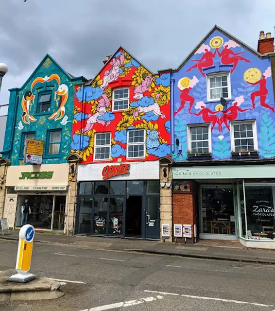 Oowee Diner - Burgers, Fried Chicken & Shakes.