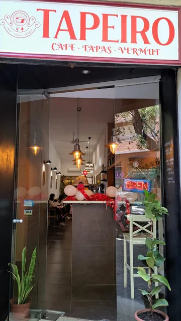 TAPEIRO BAR CAFETERÍA