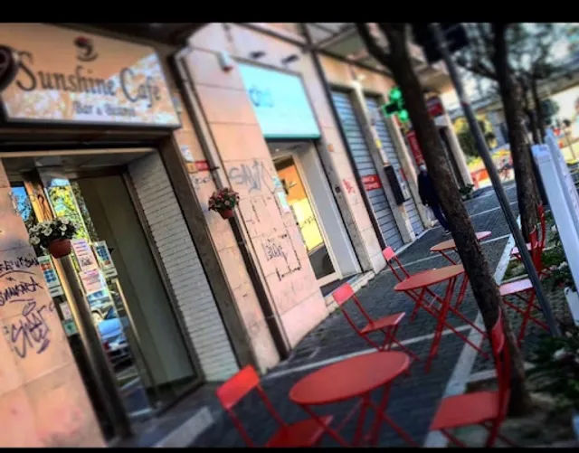 Sunshine Cafe Bar & Bistrot