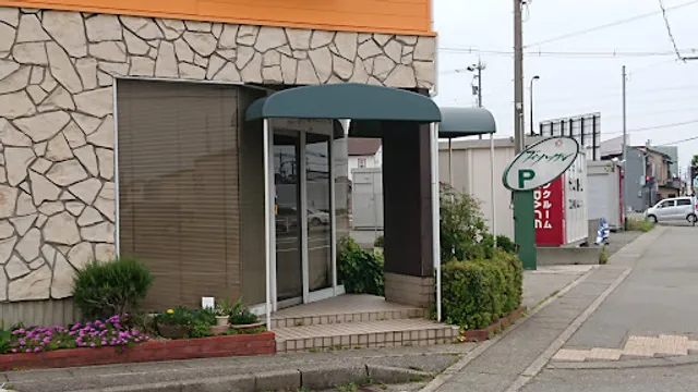 ブィーハッサン