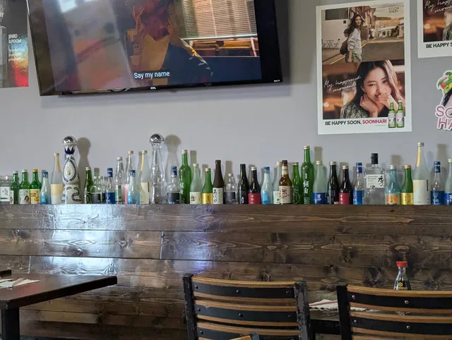 Hamaru Ramen and Handroll