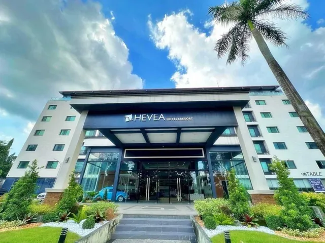 Sunday Hevea Hotel and Resort
