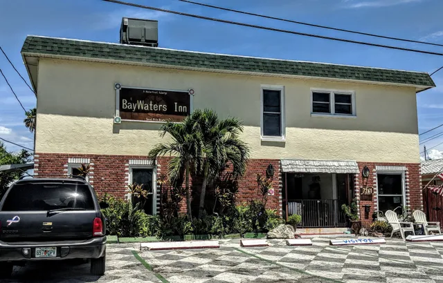Baywaters Inn