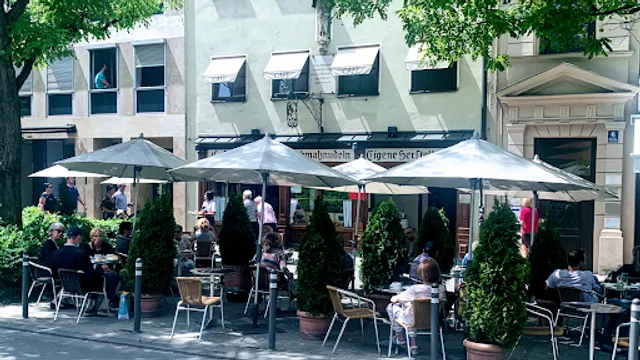 Schmalznudel - Cafe Frischhut