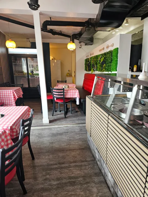 Gedro Koupé Dwèt Haitian Cuisine