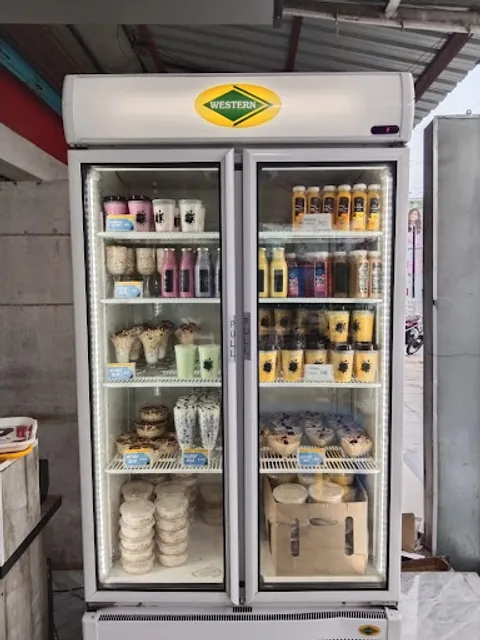 Arabian Juices and Salads