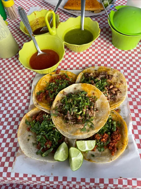 Tacos Jimmy (taco stand)