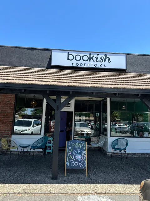 Bookish Modesto