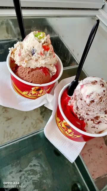 Franky Paletas y Helados