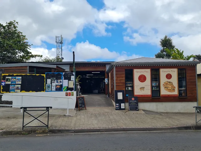 Vavang'Art : Centre d’art, d’artisanat & restaurant