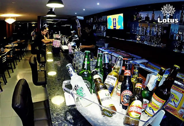 Lotus Bar & Restaurante