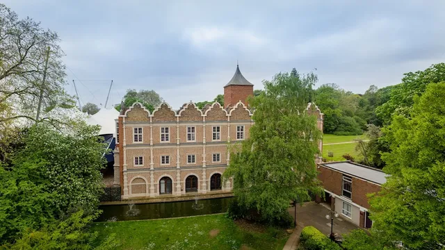 Safestay London Kensington Holland Park