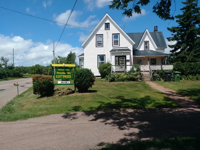 Harbour Lights Cottages