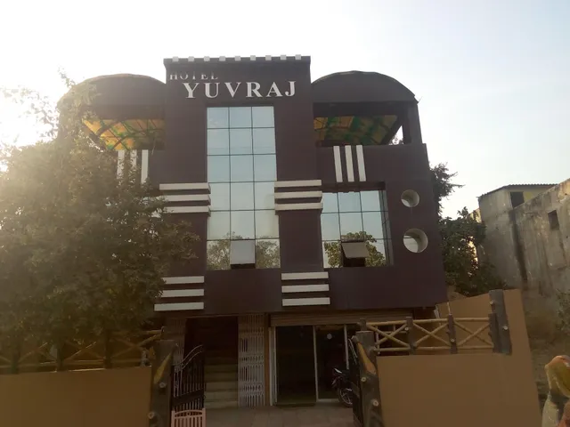 SPOT ON 41331 Hotel Yuvraj