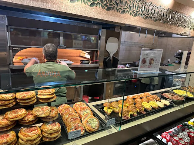 Amoura Fresh Mediterranean